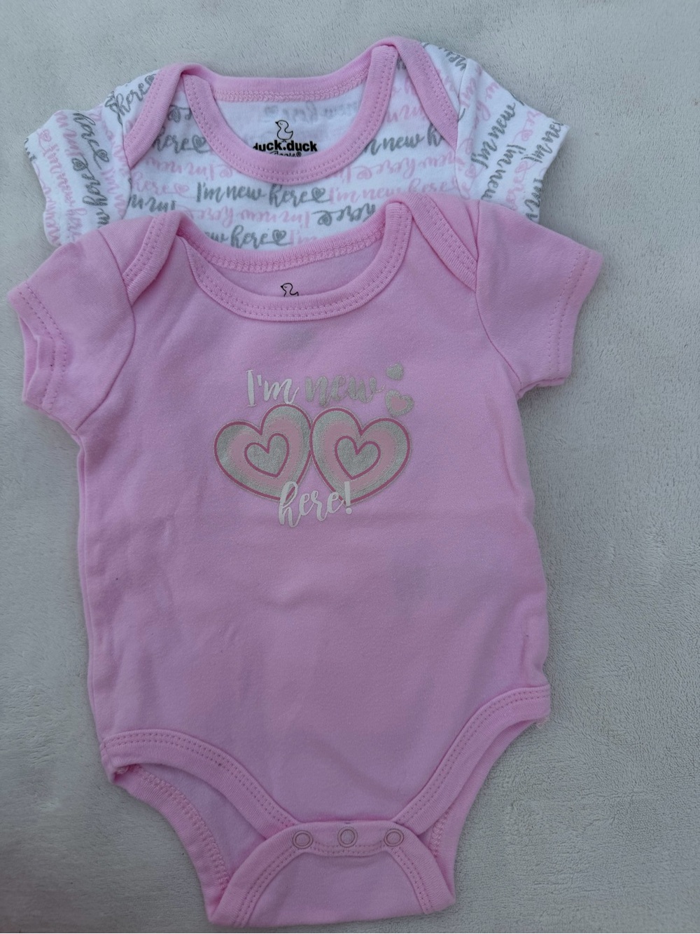 duck duck Pink Short-Sleeve Baby One-Piece Bodysuit - I'm New Here Size 3-6M